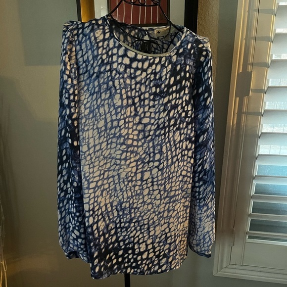 Michael Michael Kors Blue and White Ombre Tunic Blouse 6 Silver Logo - Picture 3 of 9